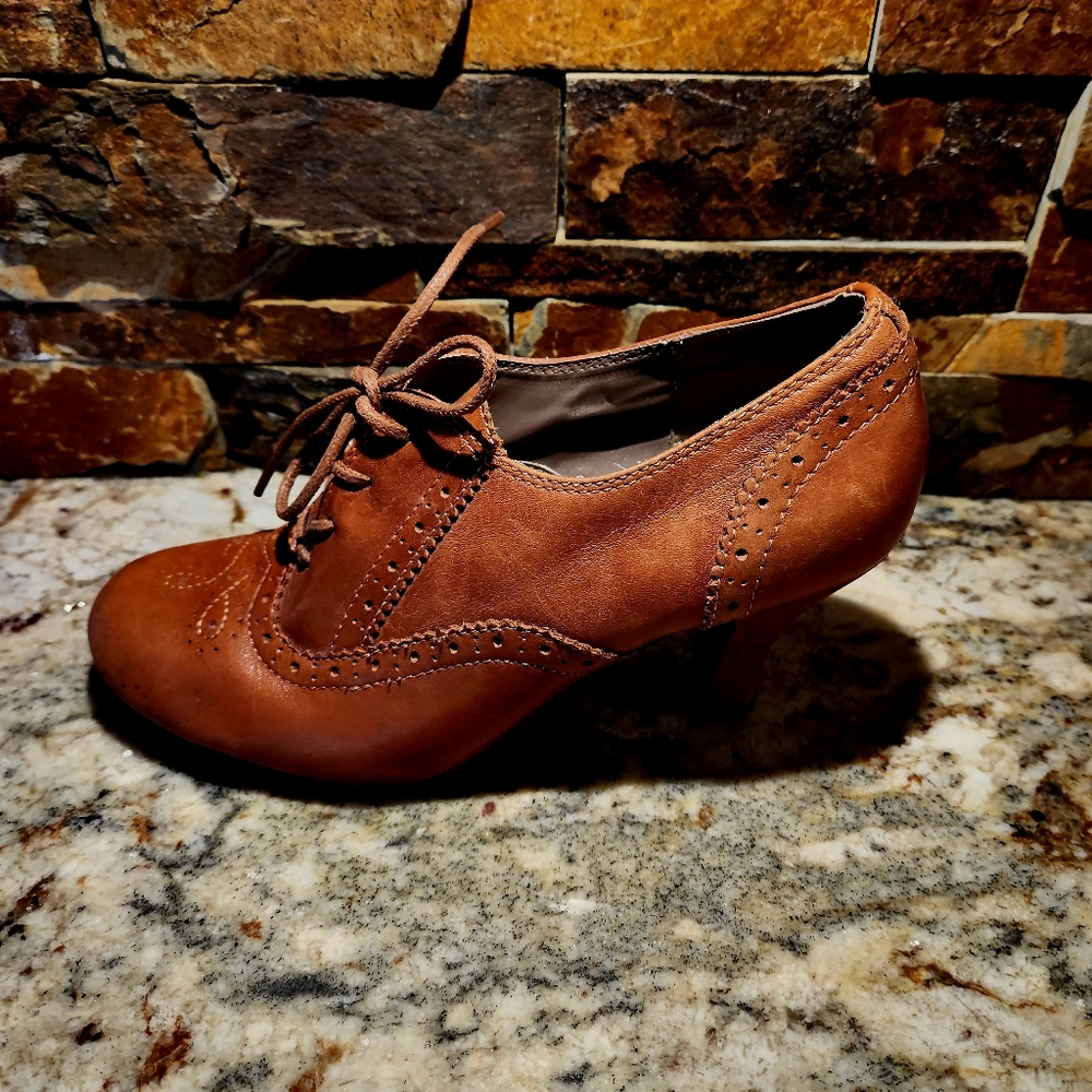 Hush Puppies Brown Leather Heels (Size 5) - Picture 4 of 11